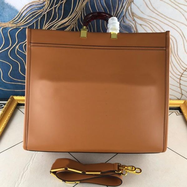 2022 women shopping bag cowhide leather handbag purse tote shoulder bags crossbody clutch plain letter large capacity package metal fittings
2022 women shopping bag cowhide leather handbag purse tote shoulder bags crossbody clutch plain letter large capacity package metal fittings