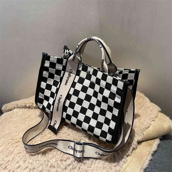 designer handbags qianniao lattice large capacity women's bag tote korean version trendy shoulder fashion msenger foreign style portabl
designer handbags qianniao lattice large capacity women's bag tote korean version trendy shoulder fashion msenger foreign style portabl