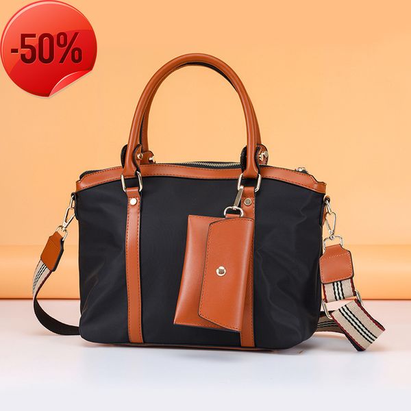 luxury designer2022 oxford cloth mother fashion leisure versatile women's portable large multifunctional single shoulder diagonal bag
luxury designer2022 oxford cloth mother fashion leisure versatile women's portable large multifunctional single shoulder diagonal bag