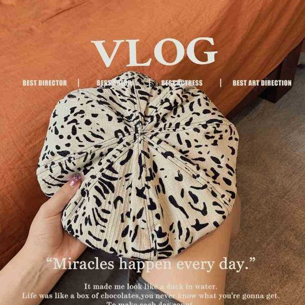 korean ins lovely cow decorative pattern beret hat female fashionable foreign style of british wind leisure joker painter hat, Blue;gray
korean ins lovely cow decorative pattern beret hat female fashionable foreign style of british wind leisure joker painter hat, Blue;gray