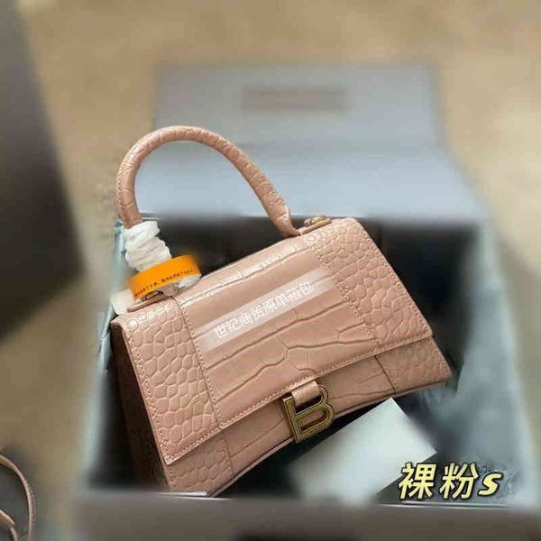 2022ss designer balencigas's handbag 2022 leather hourglasss bag fashion one shoulder diagonal korean versatile temperament women'
2022ss designer balencigas's handbag 2022 leather hourglasss bag fashion one shoulder diagonal korean versatile temperament women'