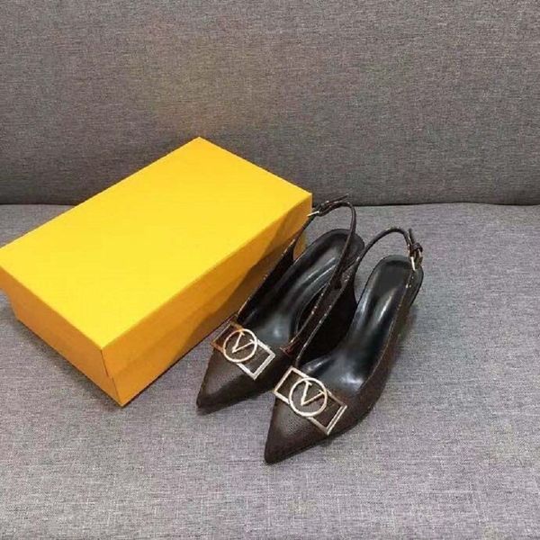 classic fashion slides sandals lady summer sandals designer metal buckle large size leather thick bottom high heeled women shoe bagshoe1978, Black
classic fashion slides sandals lady summer sandals designer metal buckle large size leather thick bottom high heeled women shoe bagshoe1978, Black