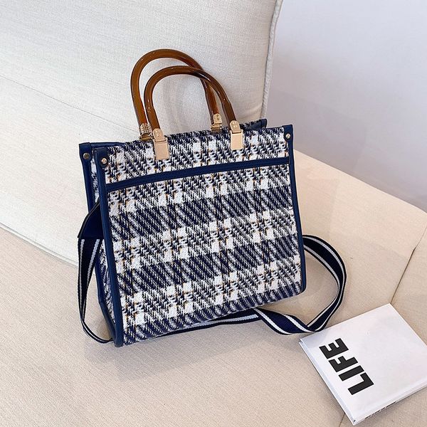 canvas tote bags women shopper bags luxury designer handbags fashion french style retro plaid large capacity crossbody bags 220722
canvas tote bags women shopper bags luxury designer handbags fashion french style retro plaid large capacity crossbody bags 220722