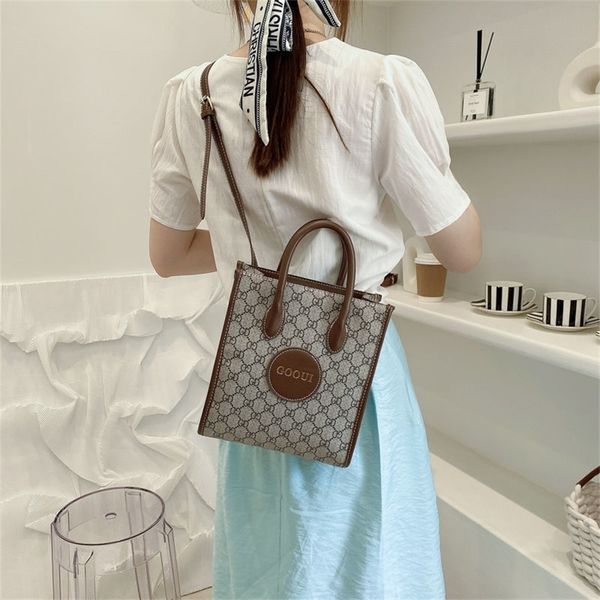 explosive models 72% off 2022 new fashion handbags bags net red printing versatile handlebar large high-grade foreign style
explosive models 72% off 2022 new fashion handbags bags net red printing versatile handlebar large high-grade foreign style