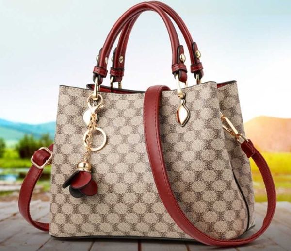 shoulder bags women fashion designer ladies handbag messenger bag style outdoor casual fashion presbyopic one shoulder suitable for all kind
shoulder bags women fashion designer ladies handbag messenger bag style outdoor casual fashion presbyopic one shoulder suitable for all kind