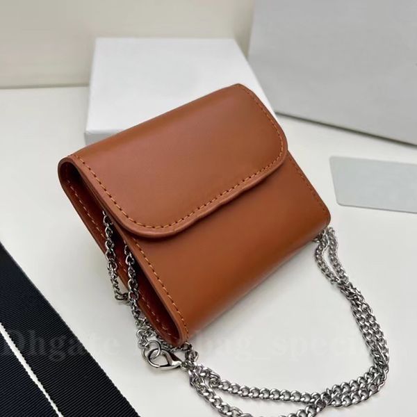 designer chain bag ladies messenger handbag fashion shoulder bag small capacity simple retro
designer chain bag ladies messenger handbag fashion shoulder bag small capacity simple retro