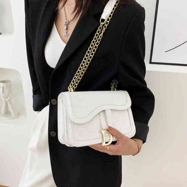 european and american design fashion bags rhomboid embossed texture sense chain single large capacity magnetic buckle smallwomen's
european and american design fashion bags rhomboid embossed texture sense chain single large capacity magnetic buckle smallwomen's