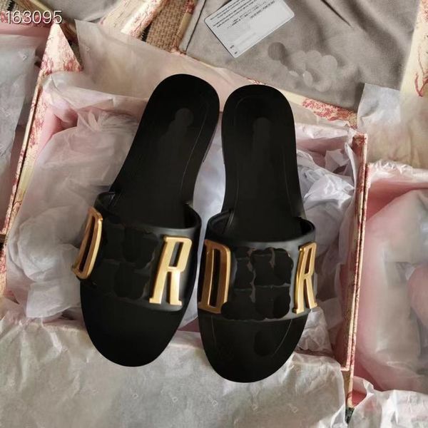 2022 new flatbott om beach slippers luxury designer slipperss classic pattern pattern couples heel height 8 colors box shippings, Black
2022 new flatbott om beach slippers luxury designer slipperss classic pattern pattern couples heel height 8 colors box shippings, Black