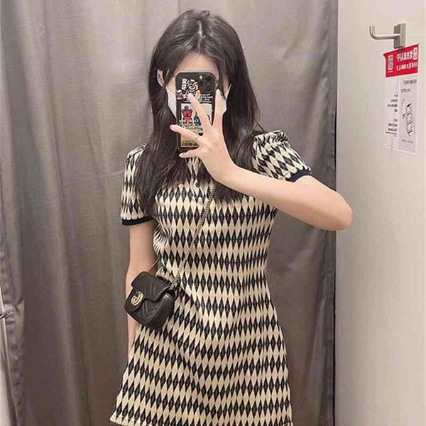 casual dresses spring and summer striped diamond plaid pullover polo lapel short sleeve straight tube aging temperament foreign dress 5tfd, Black;gray
casual dresses spring and summer striped diamond plaid pullover polo lapel short sleeve straight tube aging temperament foreign dress 5tfd, Black;gray