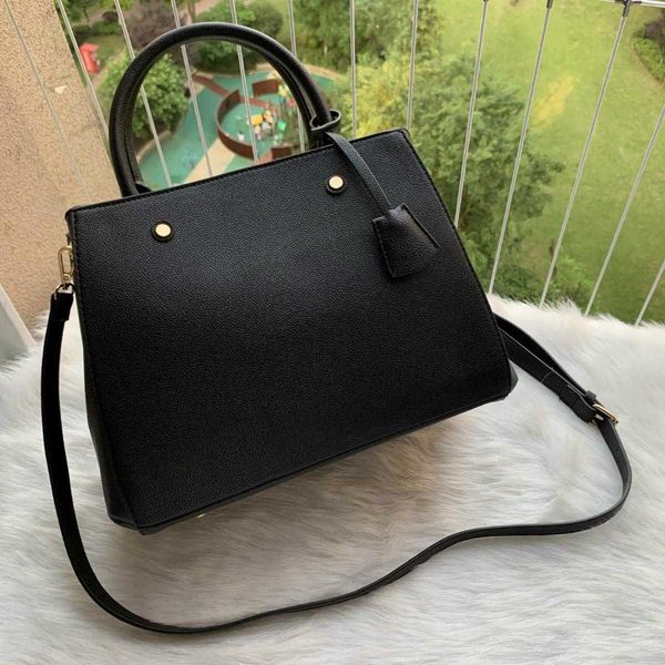 designers handbags purses shoulder bag women tote brand letter embossing genuine leather crossbody bags backpacks
designers handbags purses shoulder bag women tote brand letter embossing genuine leather crossbody bags backpacks