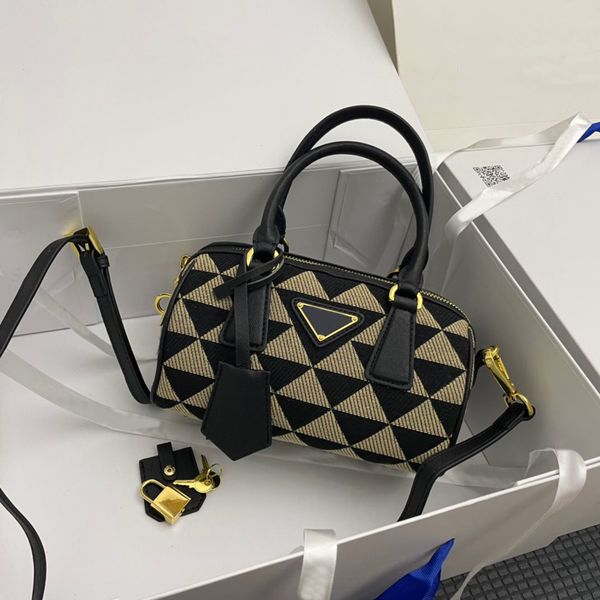 pillow bag bb handbag tote bags fashion letter embroidery removable shoulder saffiano leather fabric women handbags with lock 1ba846 size 20
pillow bag bb handbag tote bags fashion letter embroidery removable shoulder saffiano leather fabric women handbags with lock 1ba846 size 20