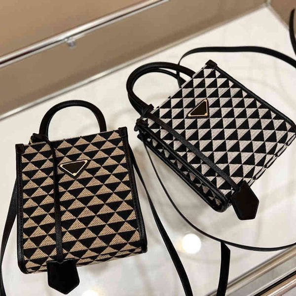 shoulder bags for women handbag with brand designer handbags tote classic purses shopping ladies fashion messenger vintage bag 0406
shoulder bags for women handbag with brand designer handbags tote classic purses shopping ladies fashion messenger vintage bag 0406