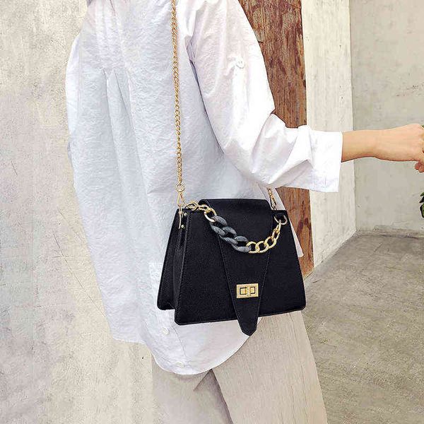 evening bag acrylic chain shoulder bag women famou brand individuality designer female strap messenger 220622
evening bag acrylic chain shoulder bag women famou brand individuality designer female strap messenger 220622