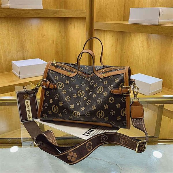 shop online 85% off high sense european and american classic portable tote high-capacity versatile one shoulder diagonal bag
shop online 85% off high sense european and american classic portable tote high-capacity versatile one shoulder diagonal bag