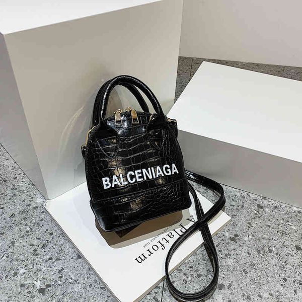 fashion bag 70% off factory clearance shell bag women's 2022 new one shoulder portable messenger fashion pop cargo large capacity lette
fashion bag 70% off factory clearance shell bag women's 2022 new one shoulder portable messenger fashion pop cargo large capacity lette