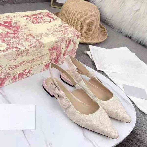 outlet pointed high heeled shoes new embroidery autumn sling shoe back empty thin heel baotou sandal letter button women's shoes, Black
outlet pointed high heeled shoes new embroidery autumn sling shoe back empty thin heel baotou sandal letter button women's shoes, Black