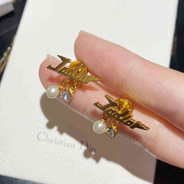 fine lightning letter pearl earrings simple fashion temperament high sense diamond earrings jewelry, Golden