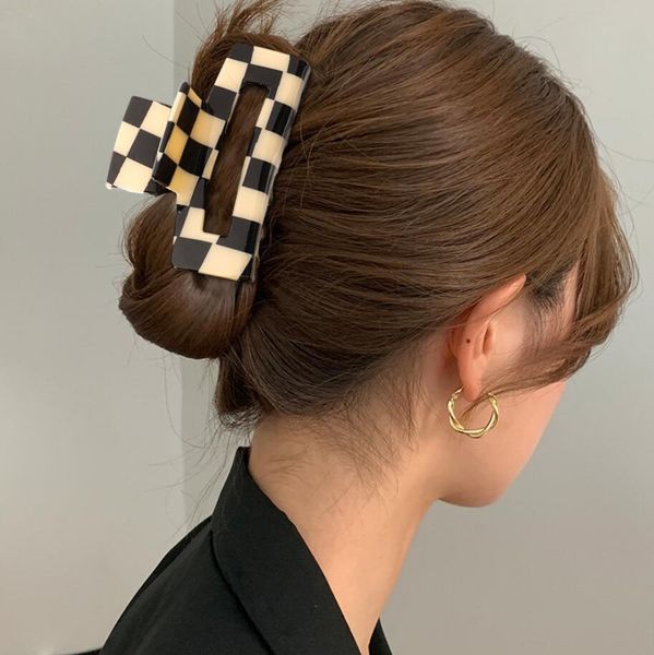korean women girls black and white plaid hair claws hair clips headwear large size hairpin crab barrette fashion ornament hairs accessories, Golden;silver
korean women girls black and white plaid hair claws hair clips headwear large size hairpin crab barrette fashion ornament hairs accessories, Golden;silver