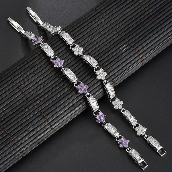 bracelet zircon inlaid copper bracelet platinum plated fashion white tie exquisite, Golden;silver
bracelet zircon inlaid copper bracelet platinum plated fashion white tie exquisite, Golden;silver