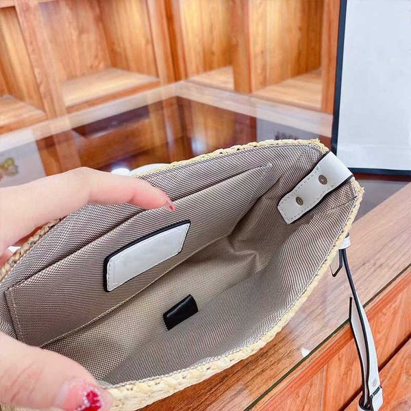 2 crossbody bag 2021 fashion trend handwoven with leather sshoulder wholesale women's handbag
2 crossbody bag 2021 fashion trend handwoven with leather sshoulder wholesale women's handbag