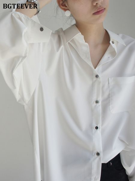 casual lapel loose female blouses long sleeve single-breasted pocket ladies white shirts 2022 spring summer blusas
casual lapel loose female blouses long sleeve single-breasted pocket ladies white shirts 2022 spring summer blusas
