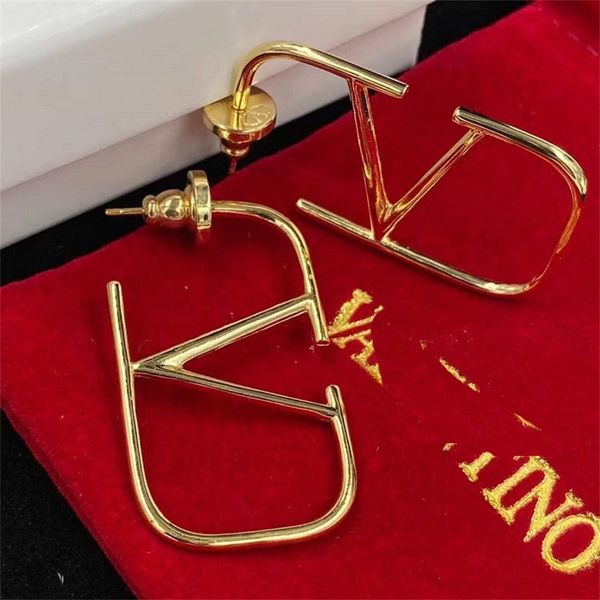 ornament charm earring 2022 v-shaped letter naked gold-plated earrings earrings 925 silver needle earrings female, Golden 
ornament charm earring 2022 v-shaped letter naked gold-plated earrings earrings 925 silver needle earrings female, Golden