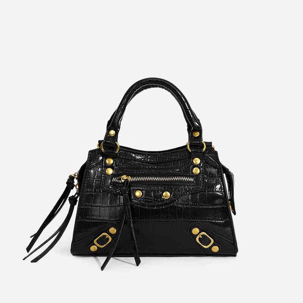 minority dign women's bag early summer 2022 new fashion crocodile pattern leisure versatile texture motorcycle designer bags
minority dign women's bag early summer 2022 new fashion crocodile pattern leisure versatile texture motorcycle designer bags