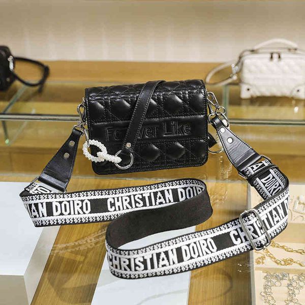 designer handbags 2022 bag women's new embroidered rhombic small square letter wide shoulder belt pearl chain messenger
designer handbags 2022 bag women's new embroidered rhombic small square letter wide shoulder belt pearl chain messenger