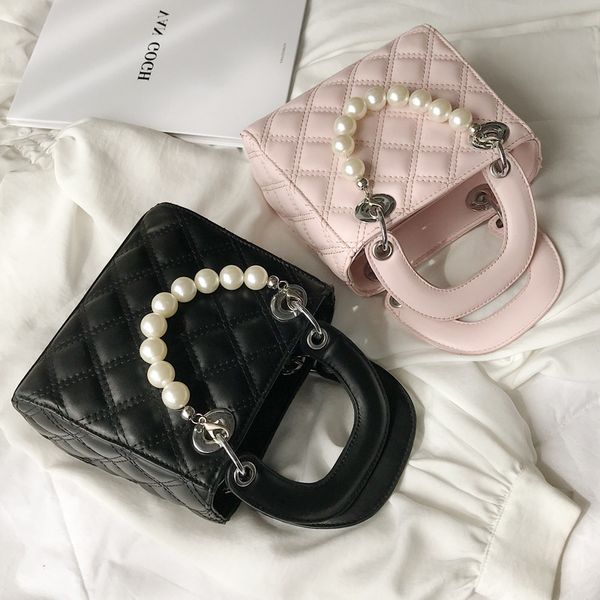 designer bags fairy 2022 new fashion korean version messenger pearl handbag lingge small square
designer bags fairy 2022 new fashion korean version messenger pearl handbag lingge small square