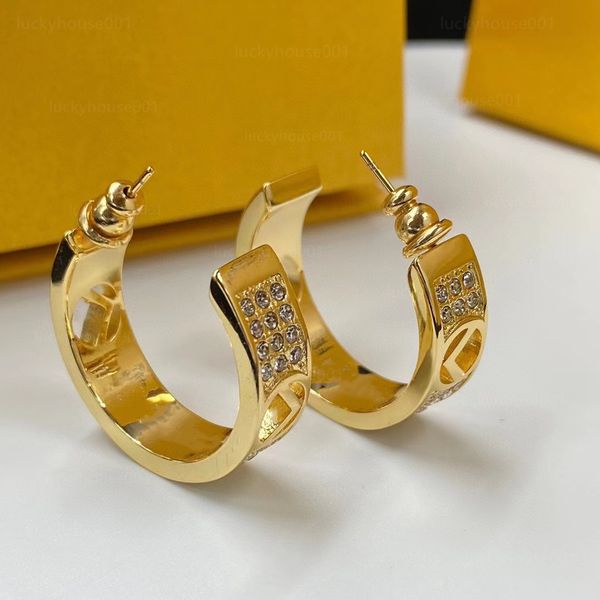charm 316l stainless steel inlaid diamond earrings 18k gold silver earringss suitable for womens parties wedding earrings wholesale fashion, Golden
charm 316l stainless steel inlaid diamond earrings 18k gold silver earringss suitable for womens parties wedding earrings wholesale fashion, Golden