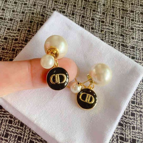 factory wholesale new house letter pearl earrings high grade cool wind brass 925 silver needle, Golden
factory wholesale new house letter pearl earrings high grade cool wind brass 925 silver needle, Golden