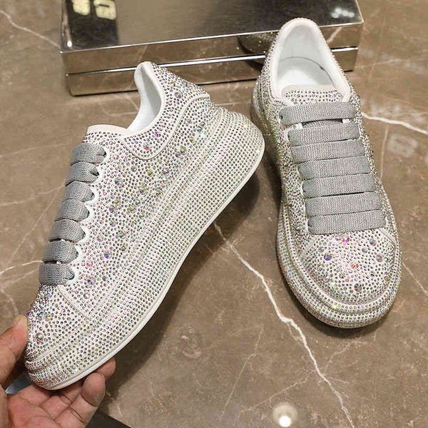 autumn korean full diamond muffin shoes women's thick soled sports white shine the tide of rhinestone, Black
autumn korean full diamond muffin shoes women's thick soled sports white shine the tide of rhinestone, Black