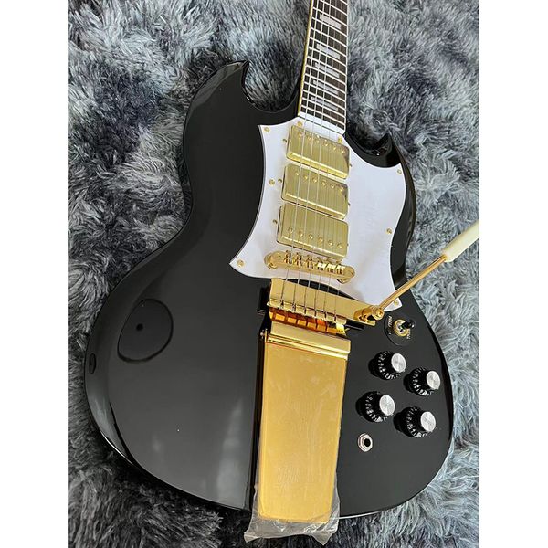 classic sg electric guitar, upgraded quality big rocker, quality assurance, professional band performance level, good timbre
classic sg electric guitar, upgraded quality big rocker, quality assurance, professional band performance level, good timbre