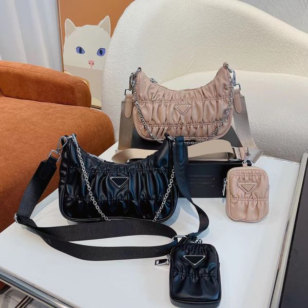 designers bags women classic fashion shoulder bag designer leather handbags lady high-capacity purse essential for female gift 2 colors styl
designers bags women classic fashion shoulder bag designer leather handbags lady high-capacity purse essential for female gift 2 colors styl
