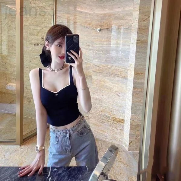women's tanks & camis designer 2022 early spring new style small fragrance embroidery temperament slim fit short v-neck knit sleeveless, White
women's tanks & camis designer 2022 early spring new style small fragrance embroidery temperament slim fit short v-neck knit sleeveless, White