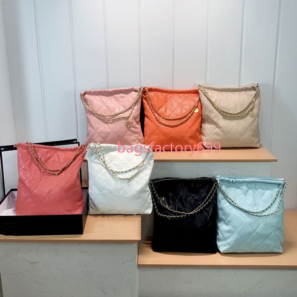 7 color bag 022 ss french women's classical great shopping bag leather gold hardware matelasse chain shoulder lock quilted bags 32 cm
7 color bag 022 ss french women's classical great shopping bag leather gold hardware matelasse chain shoulder lock quilted bags 32 cm