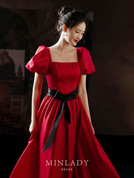 famous miss windsor toast dress bride 2021 new womens winter vintage satin wedding dress red dress, White;black
famous miss windsor toast dress bride 2021 new womens winter vintage satin wedding dress red dress, White;black