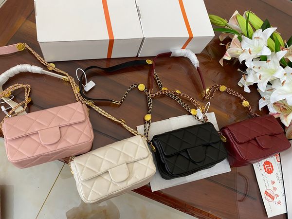 22a famous brand handbag shoulder chain bag wallet plaid line wallet double letter solid buckle waist square stripe women's luxury hand
22a famous brand handbag shoulder chain bag wallet plaid line wallet double letter solid buckle waist square stripe women's luxury hand
