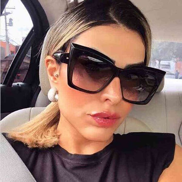 new fancy fashion men's and women's fashion street shooting sunglasses personality cool optical glass xgwg, White;black
new fancy fashion men's and women's fashion street shooting sunglasses personality cool optical glass xgwg, White;black