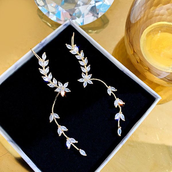 925 silver needle rhinestone long ear clip bone earrings female korean online influencer refined temperamental fairy tassel ear studs earrin, Golden
925 silver needle rhinestone long ear clip bone earrings female korean online influencer refined temperamental fairy tassel ear studs earrin, Golden