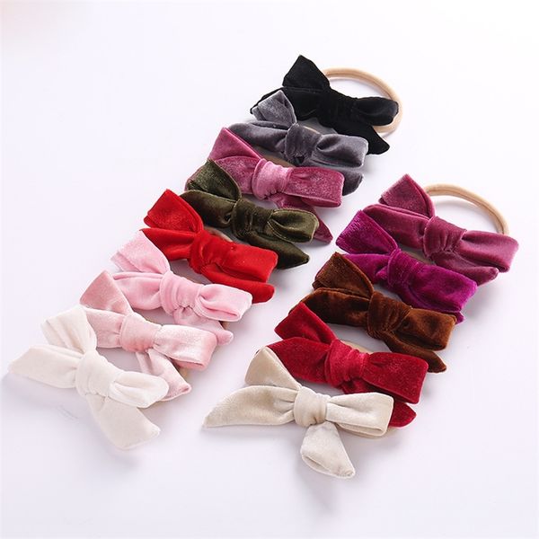 36pc/lot wholesale girls velvet hair bow with nylon headband kids girls gift christmas hair accessories lj201226, Slivery;white
36pc/lot wholesale girls velvet hair bow with nylon headband kids girls gift christmas hair accessories lj201226, Slivery;white