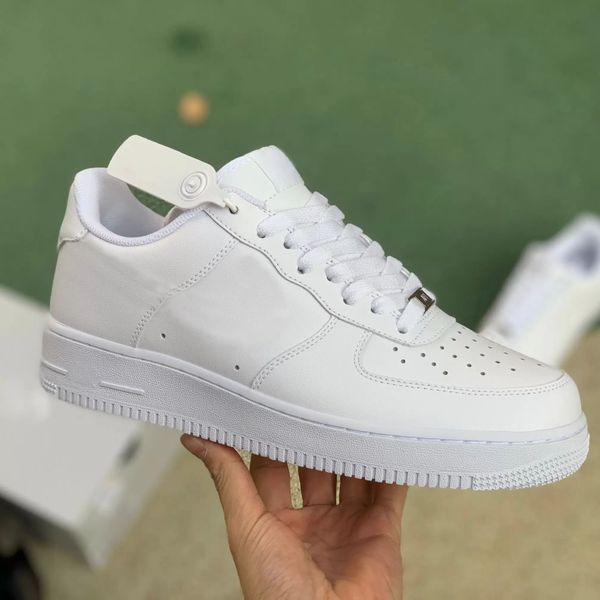 2022 running shoes classical all white black gray low high cut men & women sports sneakers one skate shoes
2022 running shoes classical all white black gray low high cut men & women sports sneakers one skate shoes