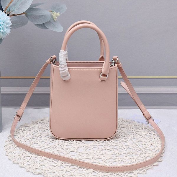designer saffiano bucket bag fashion retro tote fashion handbags in genuine leather women h91g#
designer saffiano bucket bag fashion retro tote fashion handbags in genuine leather women h91g#