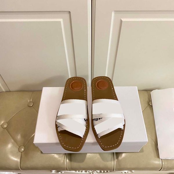 2022 designer women's luxury slippers platform leisure summer wide flat beach sandals size 35-42 with box, Black
2022 designer women's luxury slippers platform leisure summer wide flat beach sandals size 35-42 with box, Black