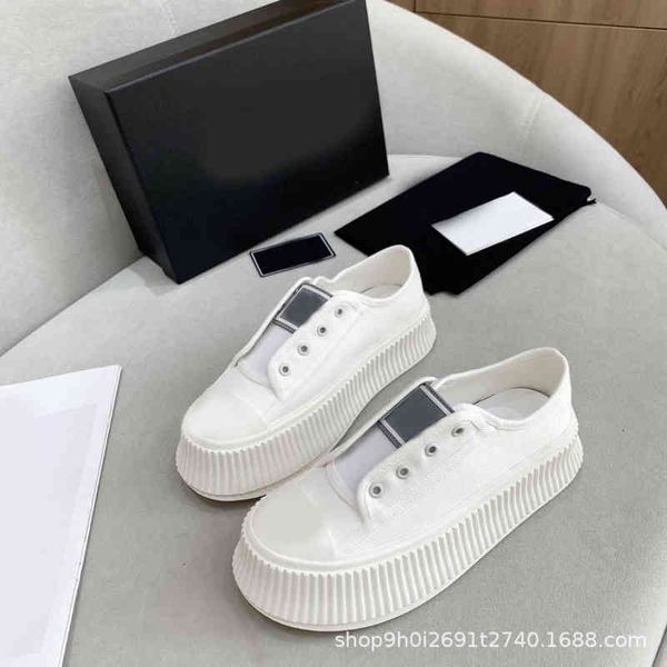 dress shoes fashion medium heel thick bottom casual shoes women's round head flat canvas small white muffin biscuit women 038h, Black
dress shoes fashion medium heel thick bottom casual shoes women's round head flat canvas small white muffin biscuit women 038h, Black