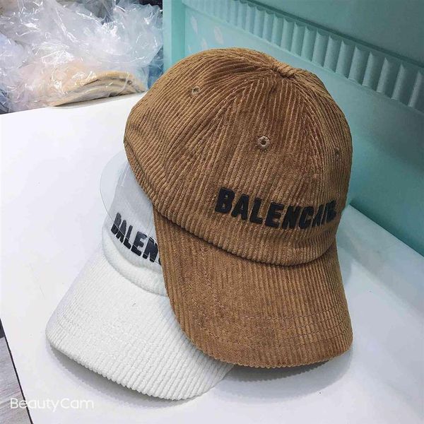 correct version 2021s new star baseball cap of paris b family embroidered letters duck tongue hat for men and women186c, Blue;gray
correct version 2021s new star baseball cap of paris b family embroidered letters duck tongue hat for men and women186c, Blue;gray