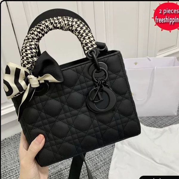 online designer brand bags crossbody tote popular leather matte women's new 2022 hand-held patent versatile one shoulder msenger bag
online designer brand bags crossbody tote popular leather matte women's new 2022 hand-held patent versatile one shoulder msenger bag