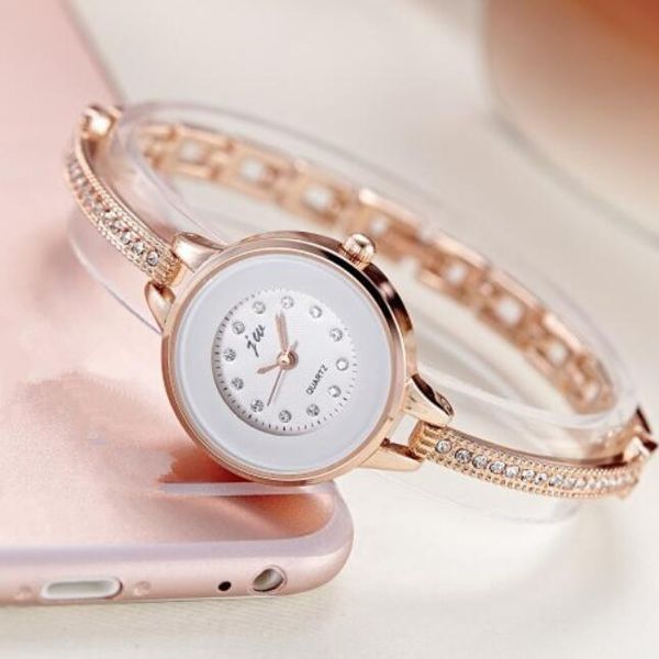 women femmes bracelets watch small dial crystal design bracelet watches stainless steel band ladies watches luxury diamond clock for gifts, Slivery;golden
women femmes bracelets watch small dial crystal design bracelet watches stainless steel band ladies watches luxury diamond clock for gifts, Slivery;golden