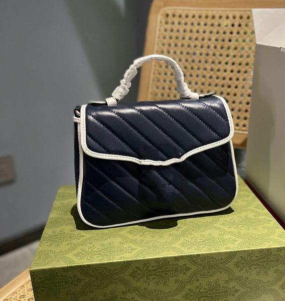 women's classic postman bag high-end simple elegant gilded large logo playful novel exquisite french romantic matching gift box
women's classic postman bag high-end simple elegant gilded large logo playful novel exquisite french romantic matching gift box