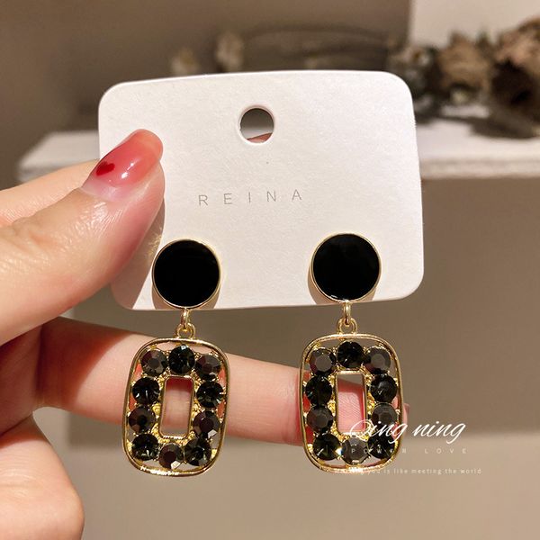 925 silver needle korean fashion retro diamonds square earrings short earrings online influencer refined design eardrop women, Golden
925 silver needle korean fashion retro diamonds square earrings short earrings online influencer refined design eardrop women, Golden